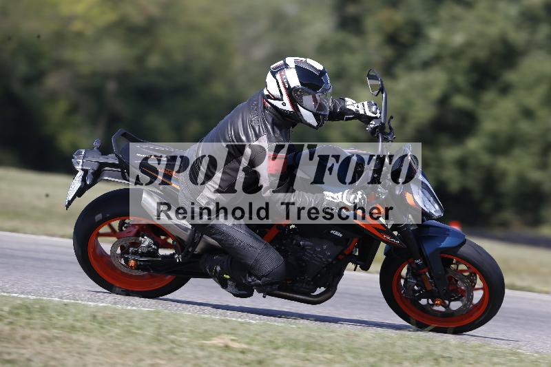 /Archiv-2025/49 26.08.2025 Cornu Master School ADR/blau-bleu/0